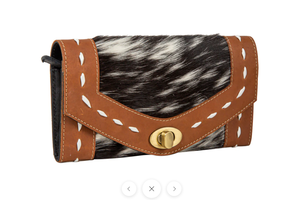 Women's Oxbow Cowhide Clasp Wallet